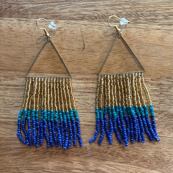 NWOT Beaded Dangle Triangle Earrings. - Picture 4 of 4
